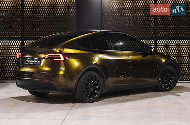 Внедорожник / Кроссовер Tesla Model Y 2021 в 