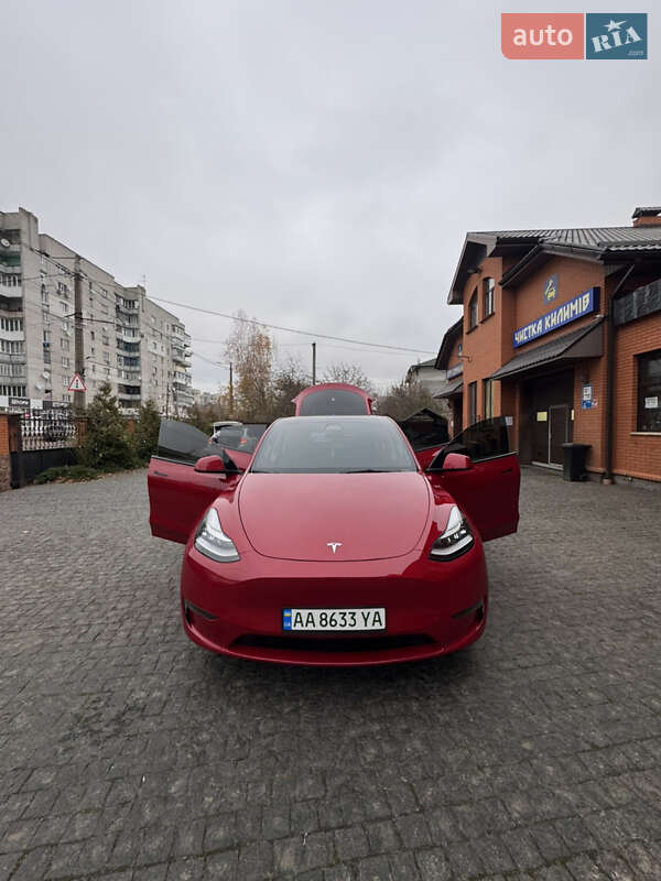 Внедорожник / Кроссовер Tesla Model Y 2022 в Киеве
