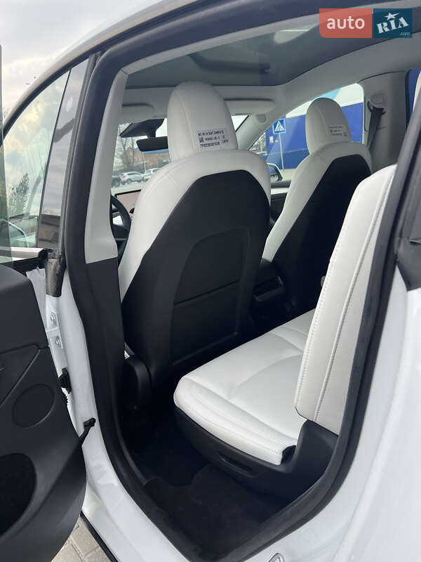 Внедорожник / Кроссовер Tesla Model Y 2022 в Тернополе