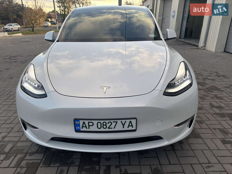 Внедорожник / Кроссовер Tesla Model Y 2021 в 