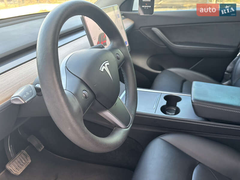 Внедорожник / Кроссовер Tesla Model Y 2021 в Запорожье