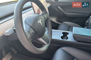 Внедорожник / Кроссовер Tesla Model Y 2021 в 
