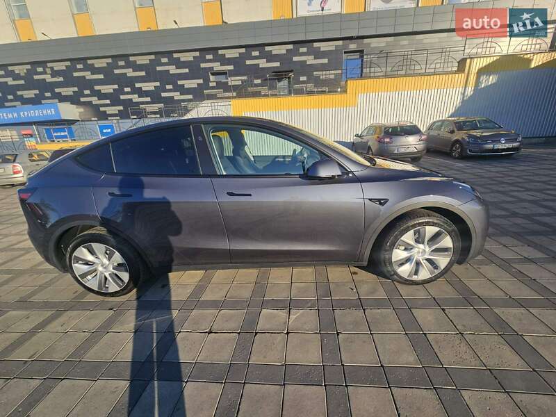 Позашляховик / Кросовер Tesla Model Y 2023 в Вінниці
