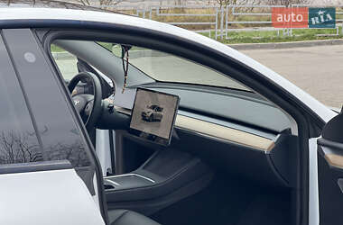 Внедорожник / Кроссовер Tesla Model Y 2022 в 