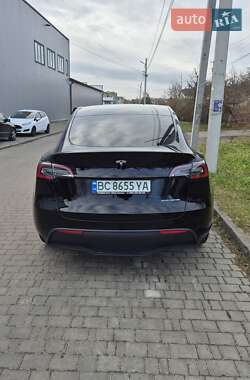 Внедорожник / Кроссовер Tesla Model Y 2023 в Львове
