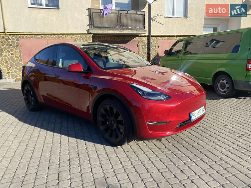 Позашляховик / Кросовер Tesla Model Y 2021 в Львові