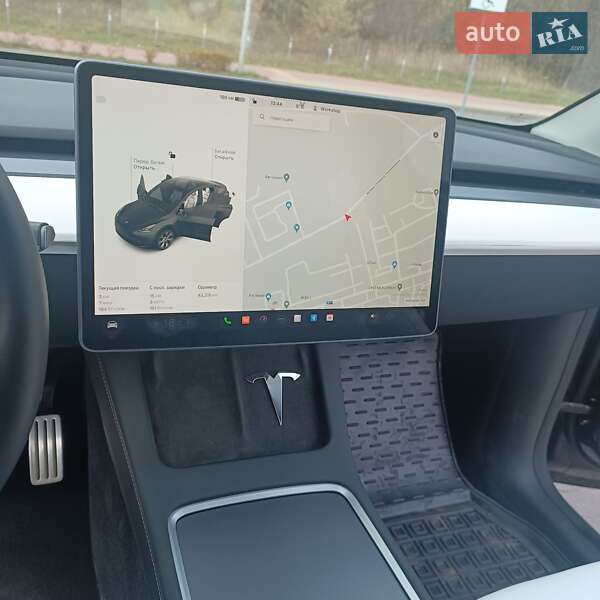 Позашляховик / Кросовер Tesla Model Y 2022 в Львові