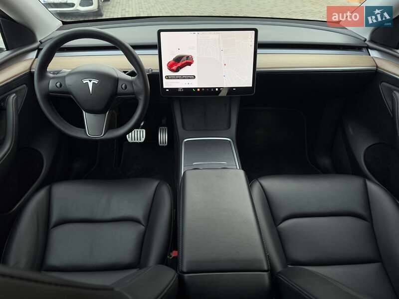 Внедорожник / Кроссовер Tesla Model Y 2023 в Ровно