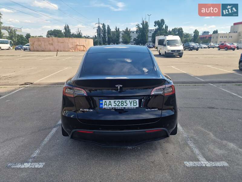 Внедорожник / Кроссовер Tesla Model Y 2021 в Киеве