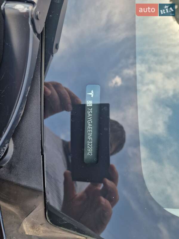 Внедорожник / Кроссовер Tesla Model Y 2021 в Киеве