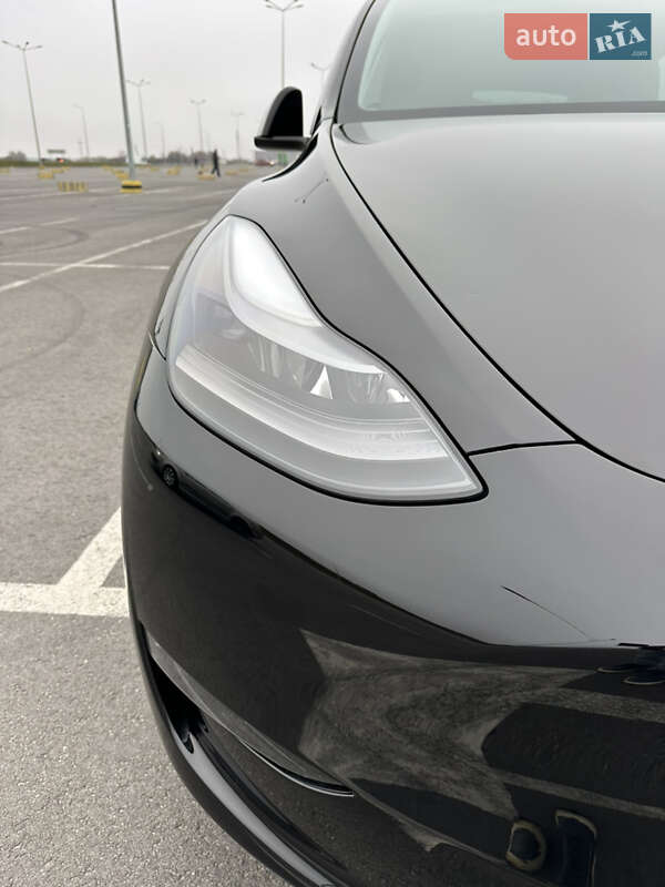 Внедорожник / Кроссовер Tesla Model Y 2023 в Львове