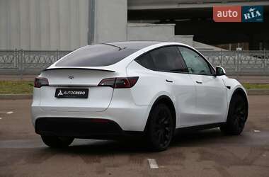 Внедорожник / Кроссовер Tesla Model Y 2021 в 
