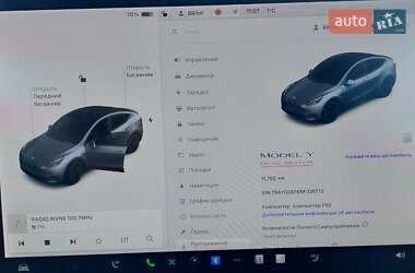 Внедорожник / Кроссовер Tesla Model Y 2021 в Ровно