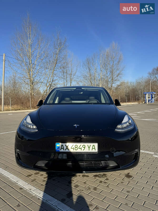 Внедорожник / Кроссовер Tesla Model Y 2023 в Харькове