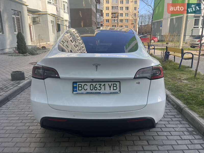 Внедорожник / Кроссовер Tesla Model Y 2021 в Львове