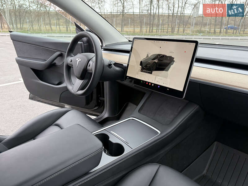 Внедорожник / Кроссовер Tesla Model Y 2022 в Днепре