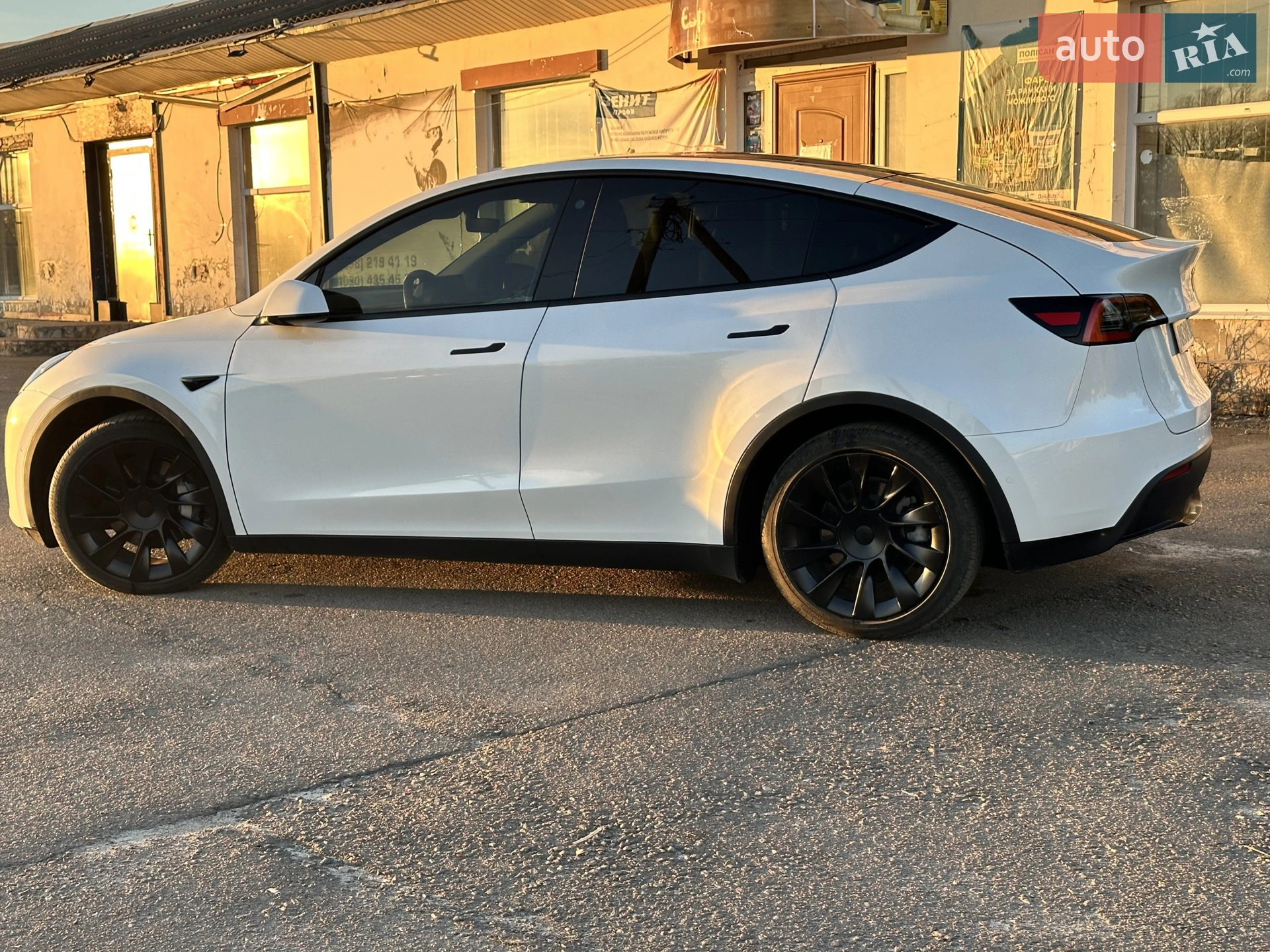 2020 Tesla Model Y - мініатюра 4