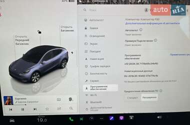 Позашляховик / Кросовер Tesla Model Y 2022 в 