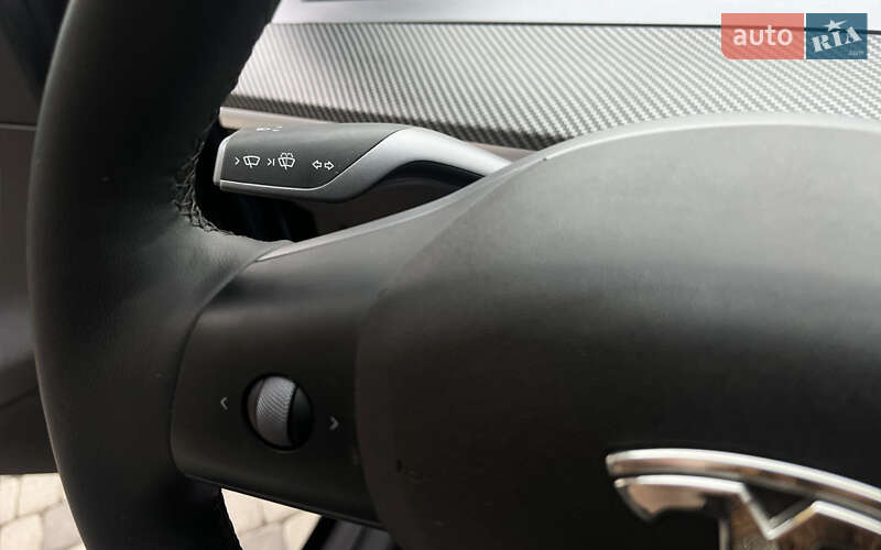 Внедорожник / Кроссовер Tesla Model Y 2021 в Мукачево