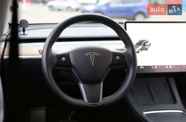Внедорожник / Кроссовер Tesla Model Y 2023 в 