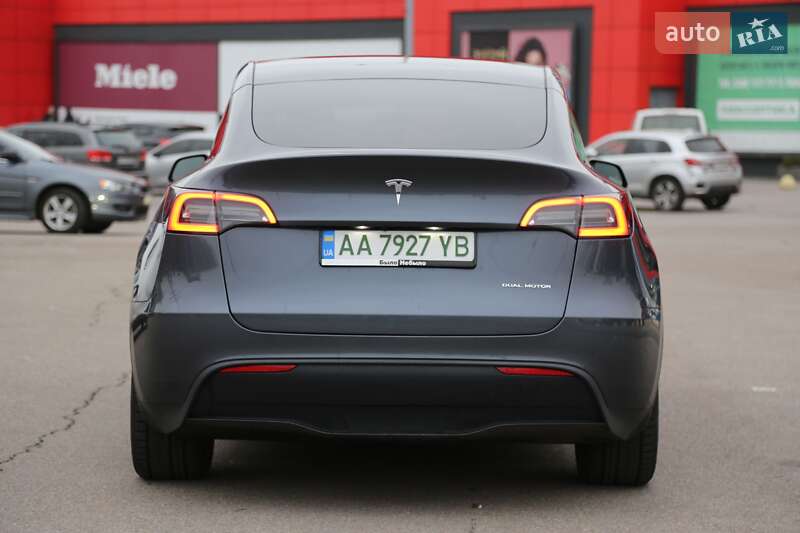 Внедорожник / Кроссовер Tesla Model Y 2023 в Киеве