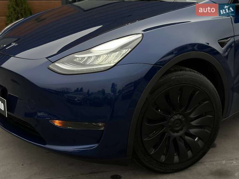 Позашляховик / Кросовер Tesla Model Y 2023 в Рівному
