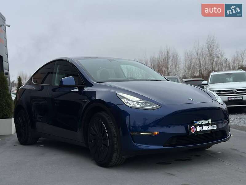Позашляховик / Кросовер Tesla Model Y 2023 в Рівному