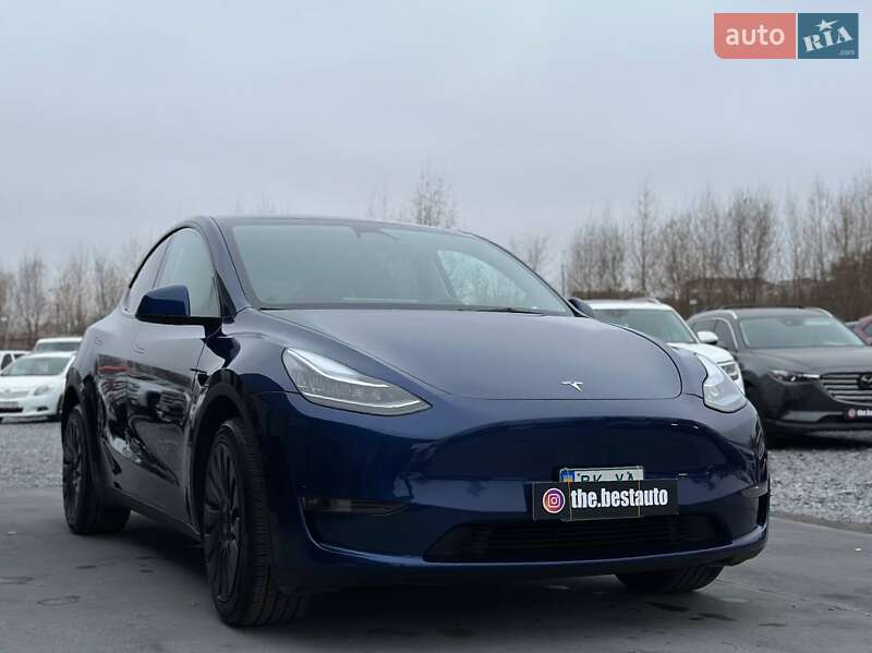 Позашляховик / Кросовер Tesla Model Y 2023 в Рівному