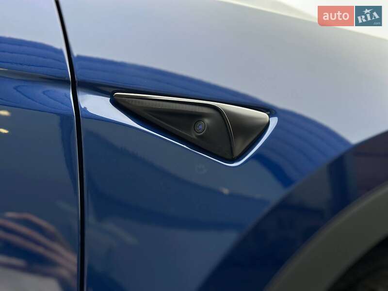 Позашляховик / Кросовер Tesla Model Y 2023 в Рівному