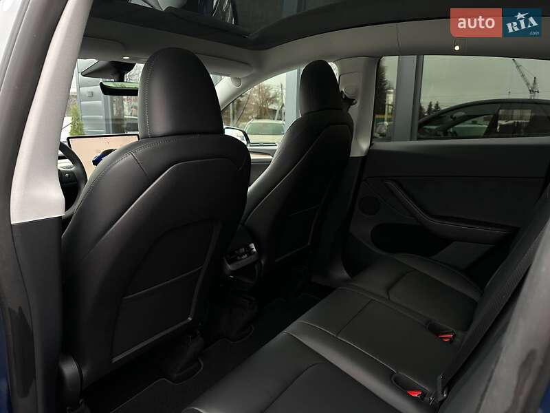 Позашляховик / Кросовер Tesla Model Y 2023 в Рівному