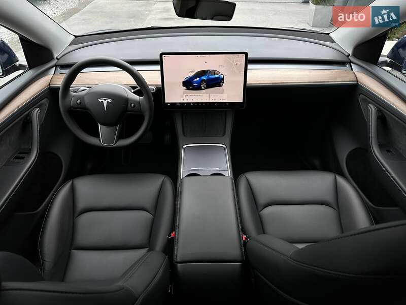 Позашляховик / Кросовер Tesla Model Y 2023 в Рівному
