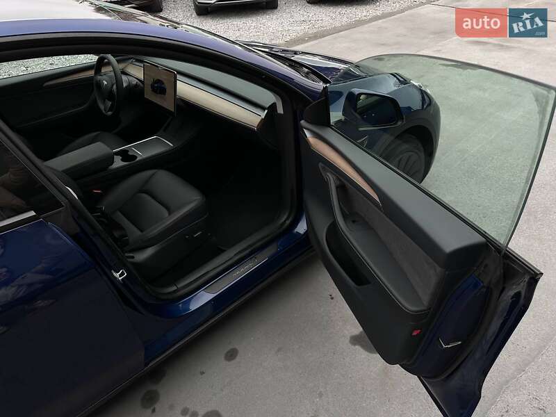 Позашляховик / Кросовер Tesla Model Y 2023 в Рівному