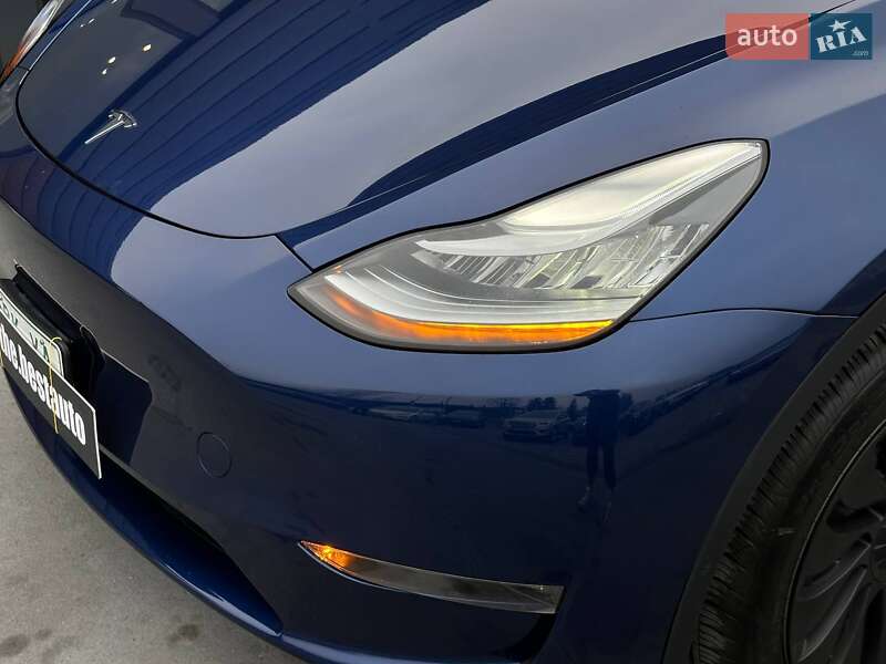 Позашляховик / Кросовер Tesla Model Y 2023 в Рівному
