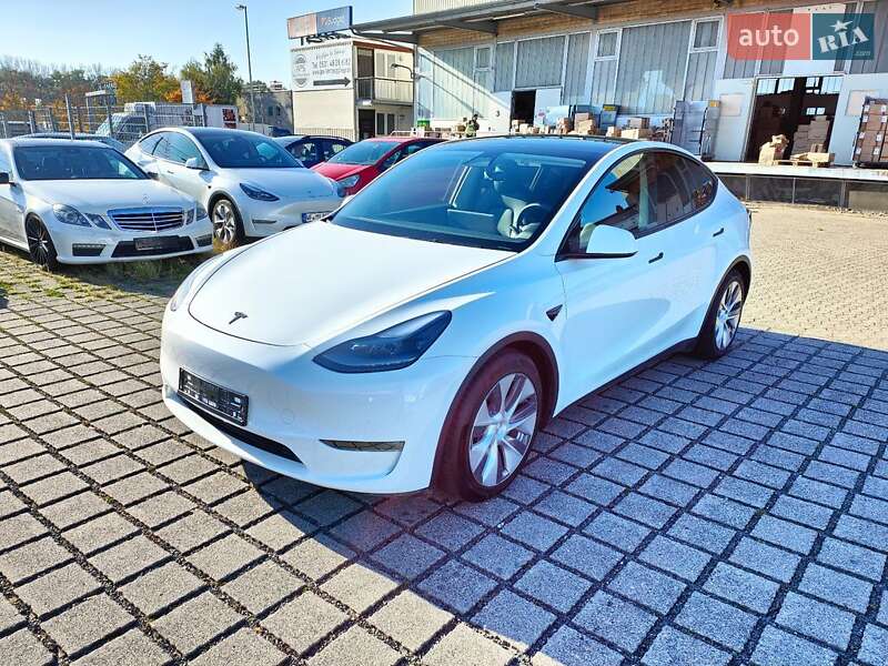 Внедорожник / Кроссовер Tesla Model Y 2022 в 