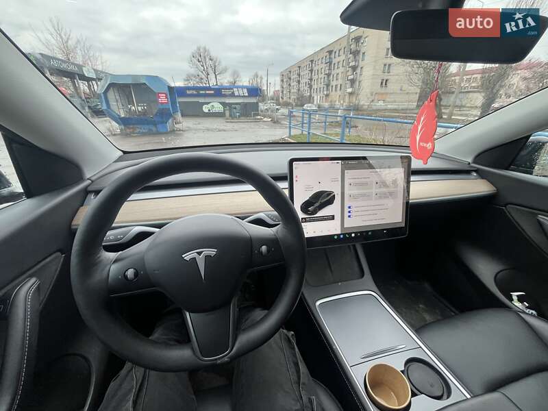 Позашляховик / Кросовер Tesla Model Y 2021 в Києві