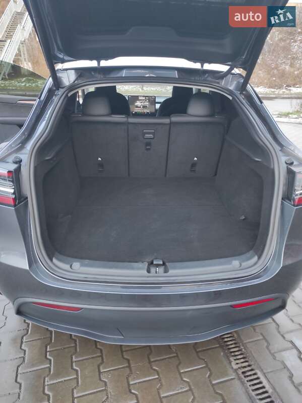 Позашляховик / Кросовер Tesla Model Y 2023 в Луцьку фото 6 Позашляховик / Кросовер Tesla Model Y 2023 в Луцьку