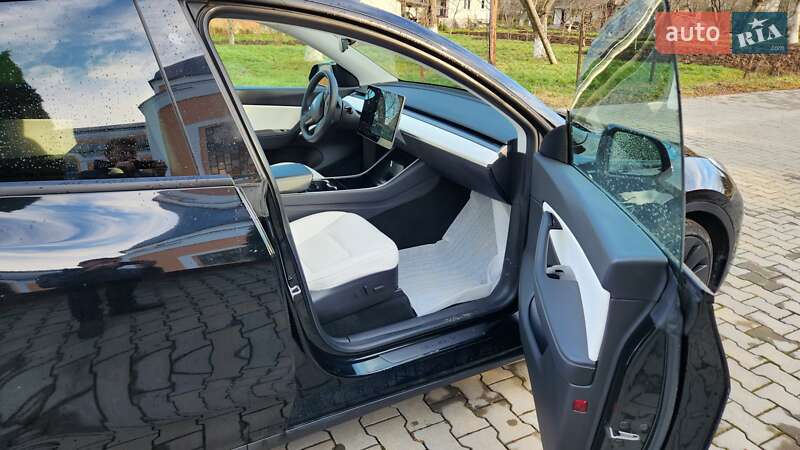 Позашляховик / Кросовер Tesla Model Y 2020 в Львові