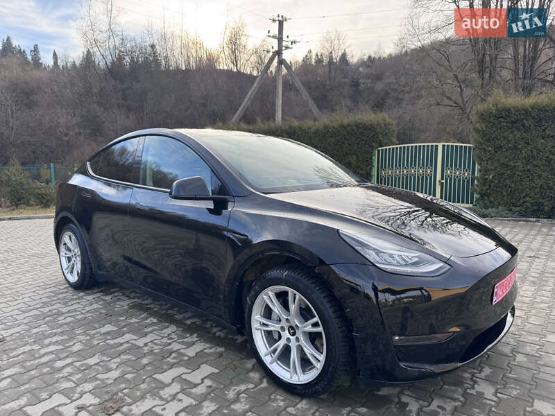 Внедорожник / Кроссовер Tesla Model Y 2022 в Самборе фото 3 Внедорожник / Кроссовер Tesla Model Y 2022 в Самборе