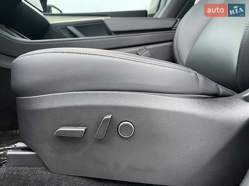 Внедорожник / Кроссовер Tesla Model Y 2022 в Киеве