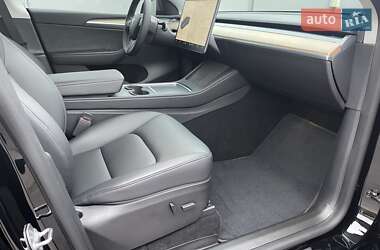 Внедорожник / Кроссовер Tesla Model Y 2022 в 
