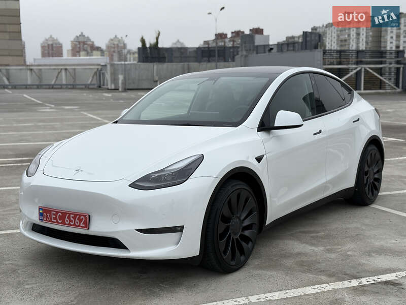 Внедорожник / Кроссовер Tesla Model Y 2022 в Киеве