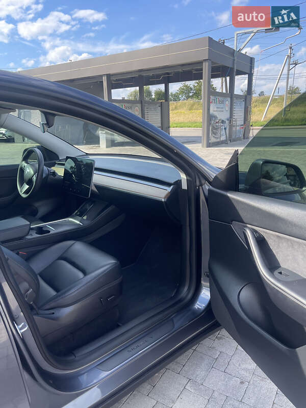 Внедорожник / Кроссовер Tesla Model Y 2021 в Золочеве