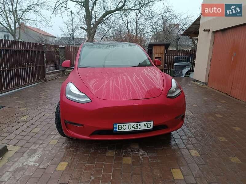 Позашляховик / Кросовер Tesla Model Y 2022 в Львові