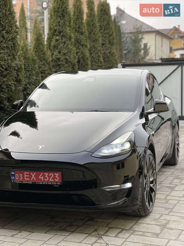 Внедорожник / Кроссовер Tesla Model Y 2022 в 