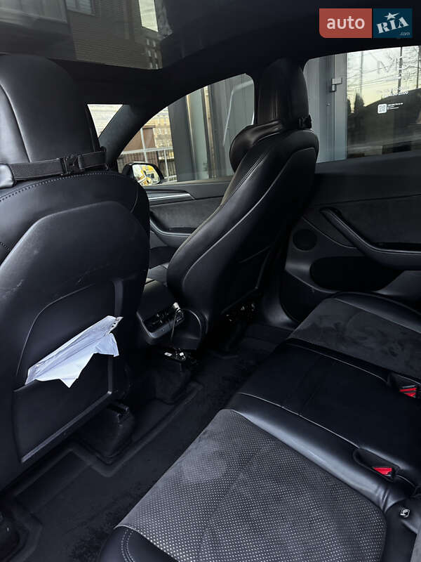 Внедорожник / Кроссовер Tesla Model Y 2023 в Хмельницком