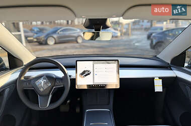 Внедорожник / Кроссовер Tesla Model Y 2024 в 