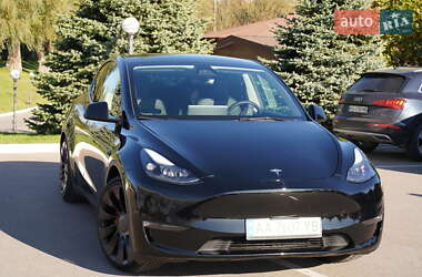Внедорожник / Кроссовер Tesla Model Y 2023 в Киеве