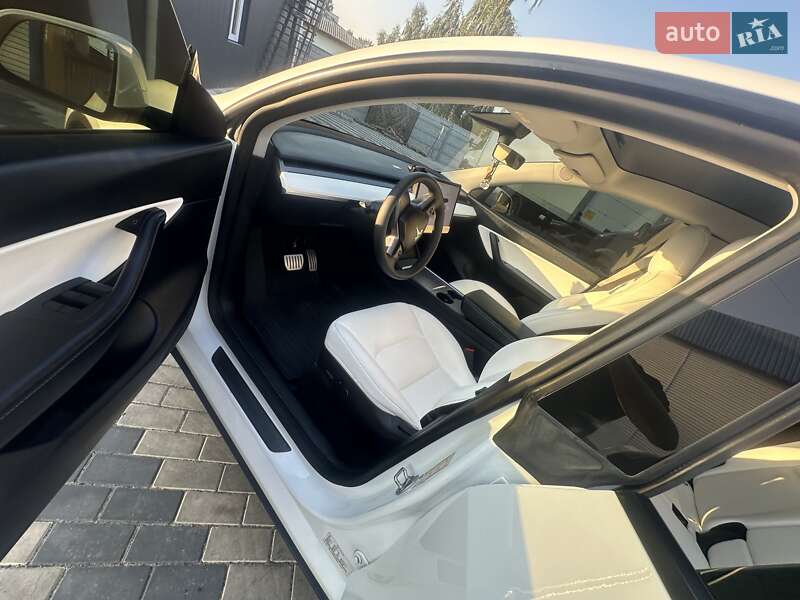 Внедорожник / Кроссовер Tesla Model Y 2022 в Киеве фото 18 Внедорожник / Кроссовер Tesla Model Y 2022 в Киеве