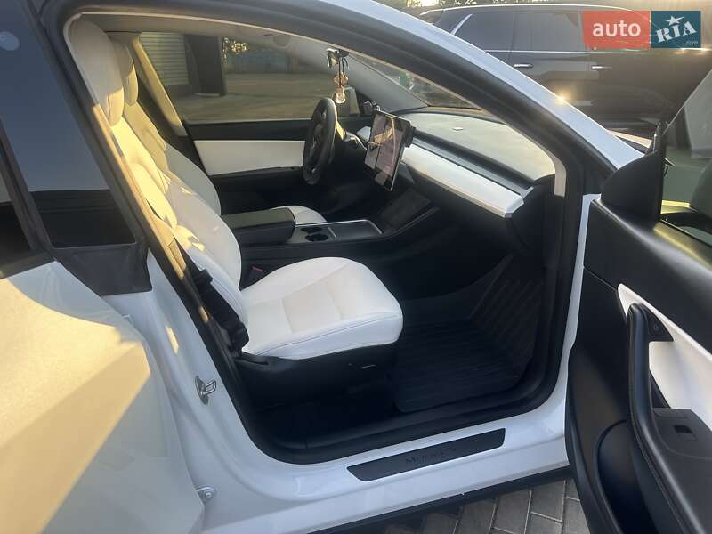 Внедорожник / Кроссовер Tesla Model Y 2022 в Киеве фото 33 Внедорожник / Кроссовер Tesla Model Y 2022 в Киеве