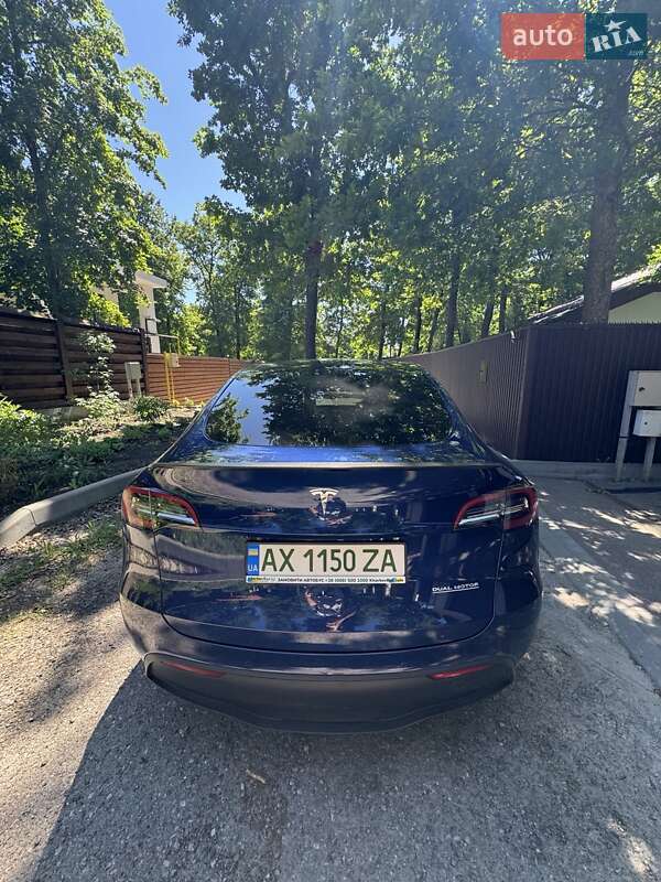 Позашляховик / Кросовер Tesla Model Y 2021 в Харкові